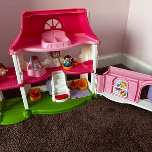 Little people happy sounds sweet home